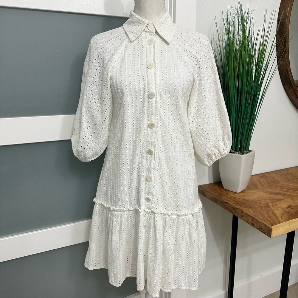Anthropologie Exquise Julien Eyelet White Mini Dress SZ Medium Feminine GUC